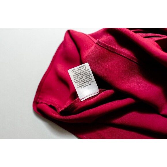 Chelsea 28 Pink Sleeveless Blouse V Neck Button Front Burgundy Berry Med Barbie - Picture 6 of 8